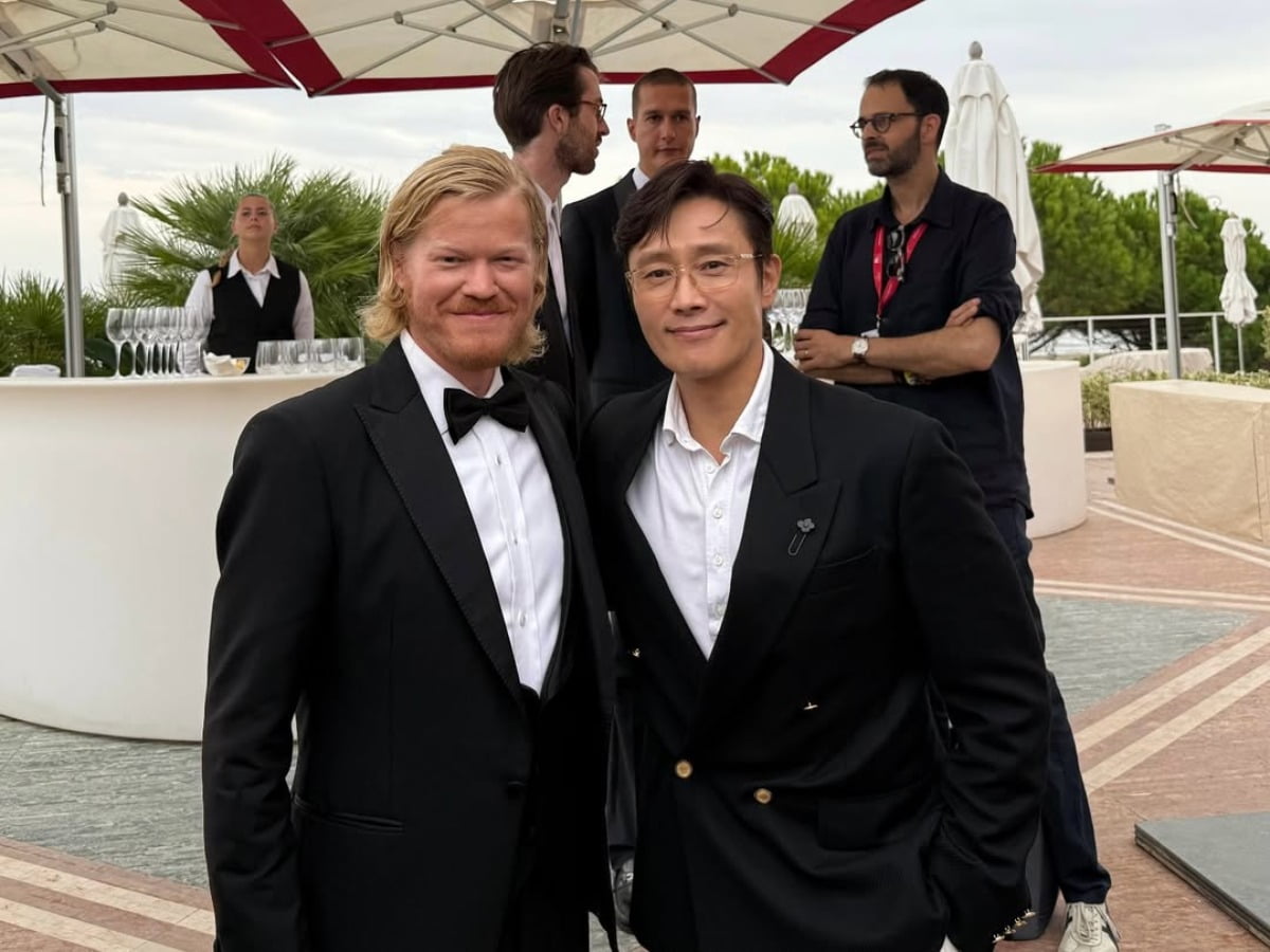 ヴェネツィア映画祭でのイ・ビョンホン、ジェシー・プレモンスとのグローバルな出会い