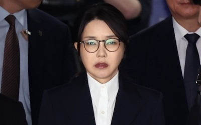 서희건설, 김건희에 귀금속 더 줬다…"브로치·귀걸이도 선물"