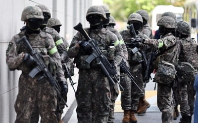 정부청사에 '출처 불명' 택배가…알고 보니 폭발물 테러 대응훈련