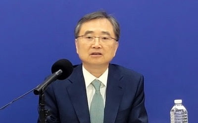 [속보] 외교장관 "美국무와 첫 만남 건설적…한미정상회담 날짜 조율중"