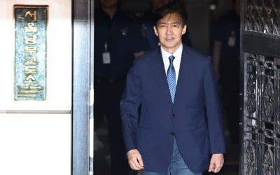 [속보] 조국 "尹 내란 국민에 격퇴…李 정부는 투쟁·저항 산물"