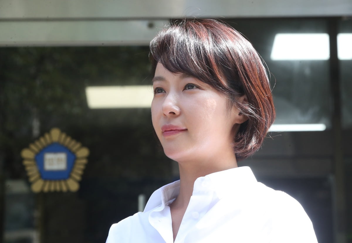 '회삿돈 43억 횡령' 황정음, 전액 변제했지만…