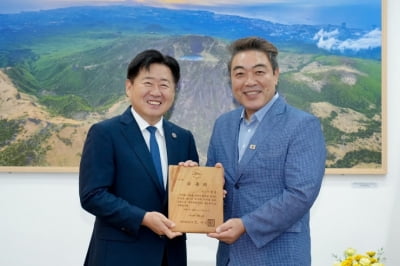 '尹탄핵 촉구' 배우 이원종 근황…제주도 홍보대사 위촉