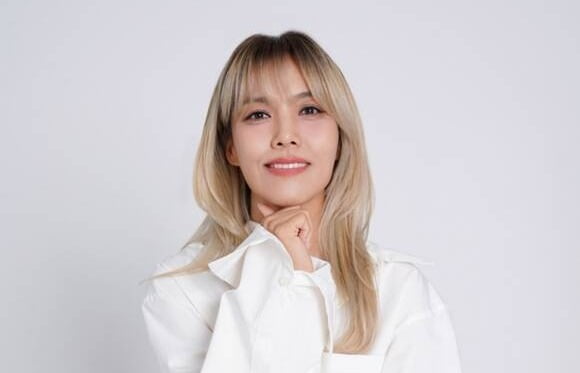 소향, 결혼 25년만 이혼…"귀책사유 없는 합의" [공식]
