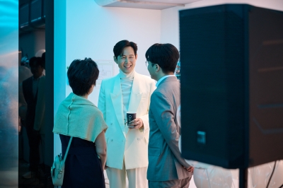 이정재도 '오픈런' 했다…강남에 뜬 '핫플 카페' 정체
