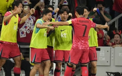 '또 흥민이 형이야?' 최다 출전 타이 축포…멕시코와 2-2 무승부