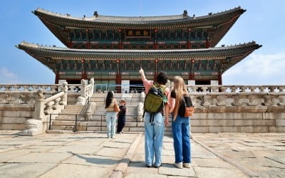 "한국 왔으면 이건 꼭 해야죠"…외국인들 푹 빠지더니 '대박'