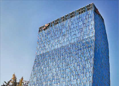 SKT-오픈AI 손잡았다…국내 통신사 최초 B2C 파트너 협력