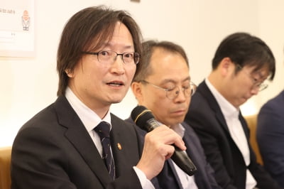 경영권 매각도 점주단체와 협의?… 프랜차이즈 투자한 PEF 긴장 고조