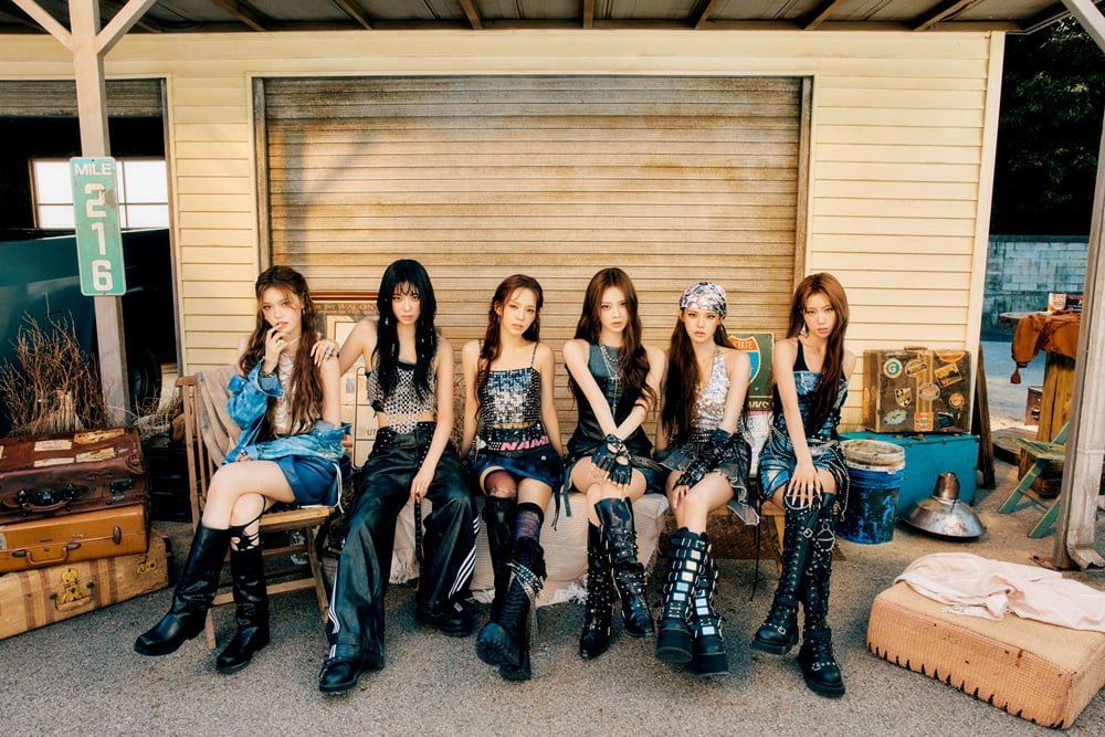 '6인조 재편' 이즈나 "과감·강렬한 콘셉트 준비, 새 챕터 연다"