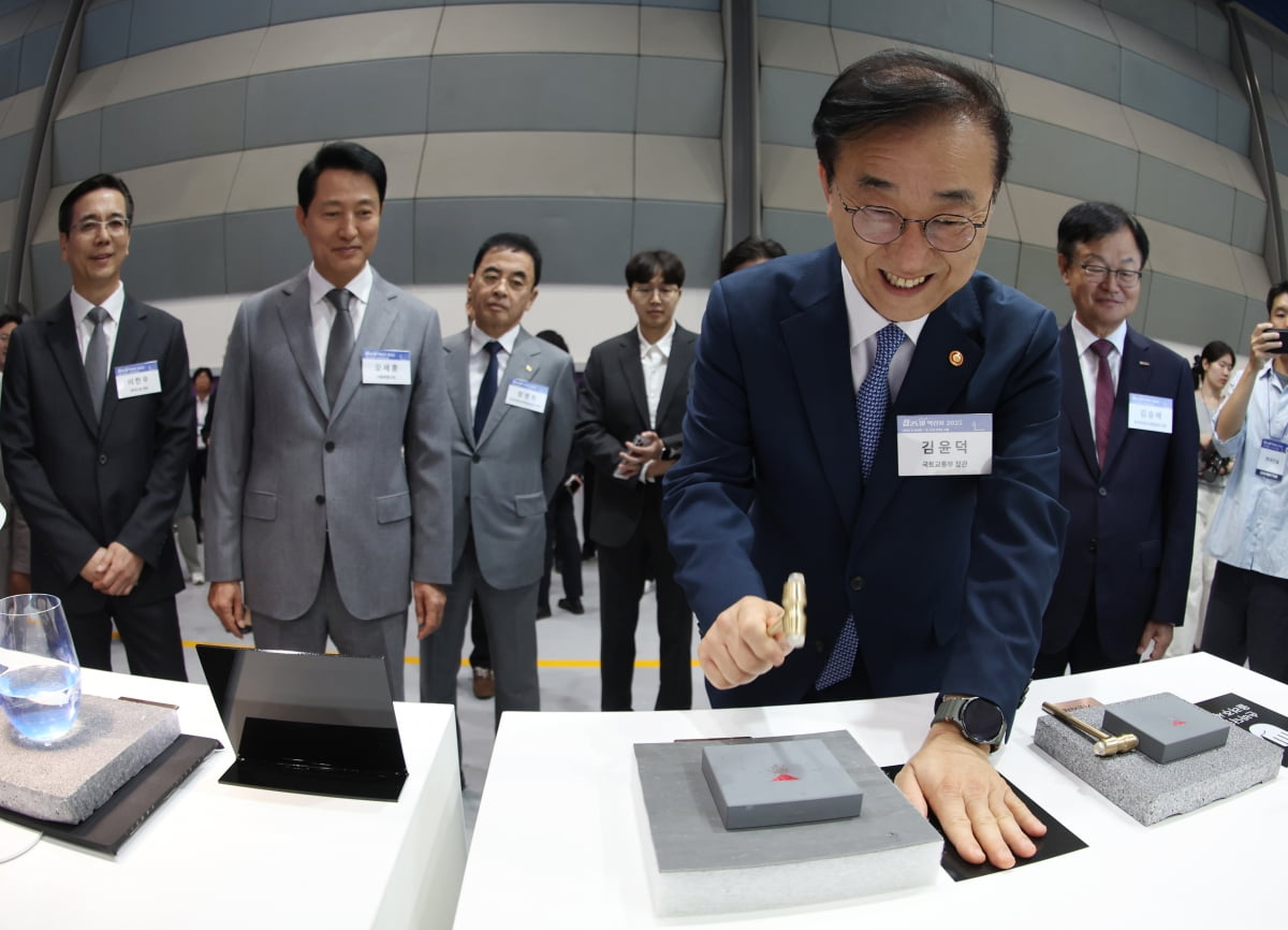 AI 숙면기술 체험하고 청약 상담도 받고...현대건설 부스 '북적'