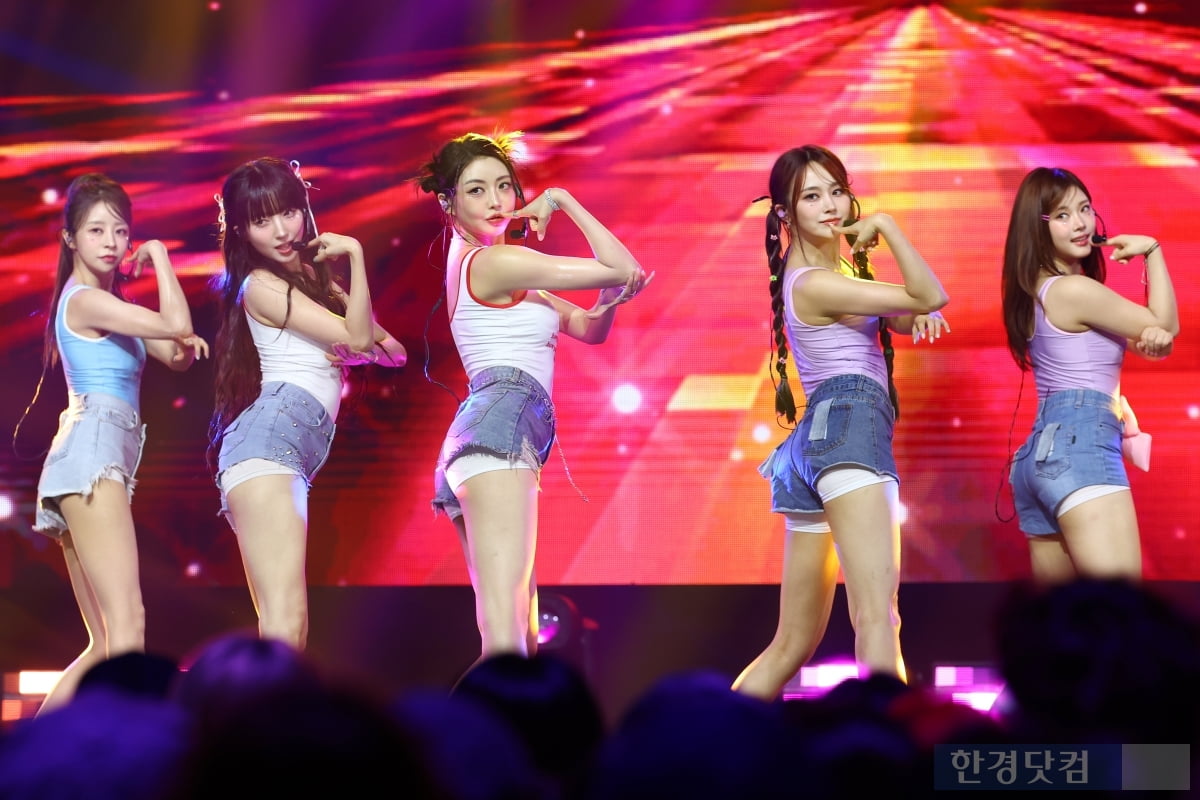 [포토] DIVA-X, 어깨 들썩여지는 'DIVA'