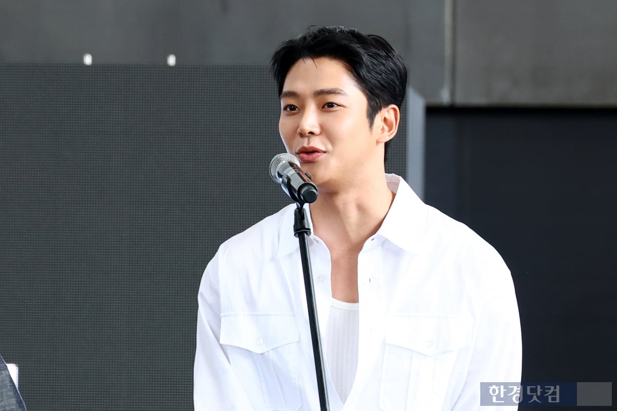 [포토] 로운, '팬들 마음 흔드는 멋진 모습'