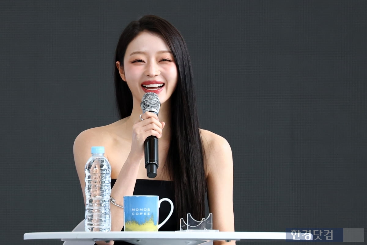 [포토] 유아, '인형보다 더 인형 같네~'