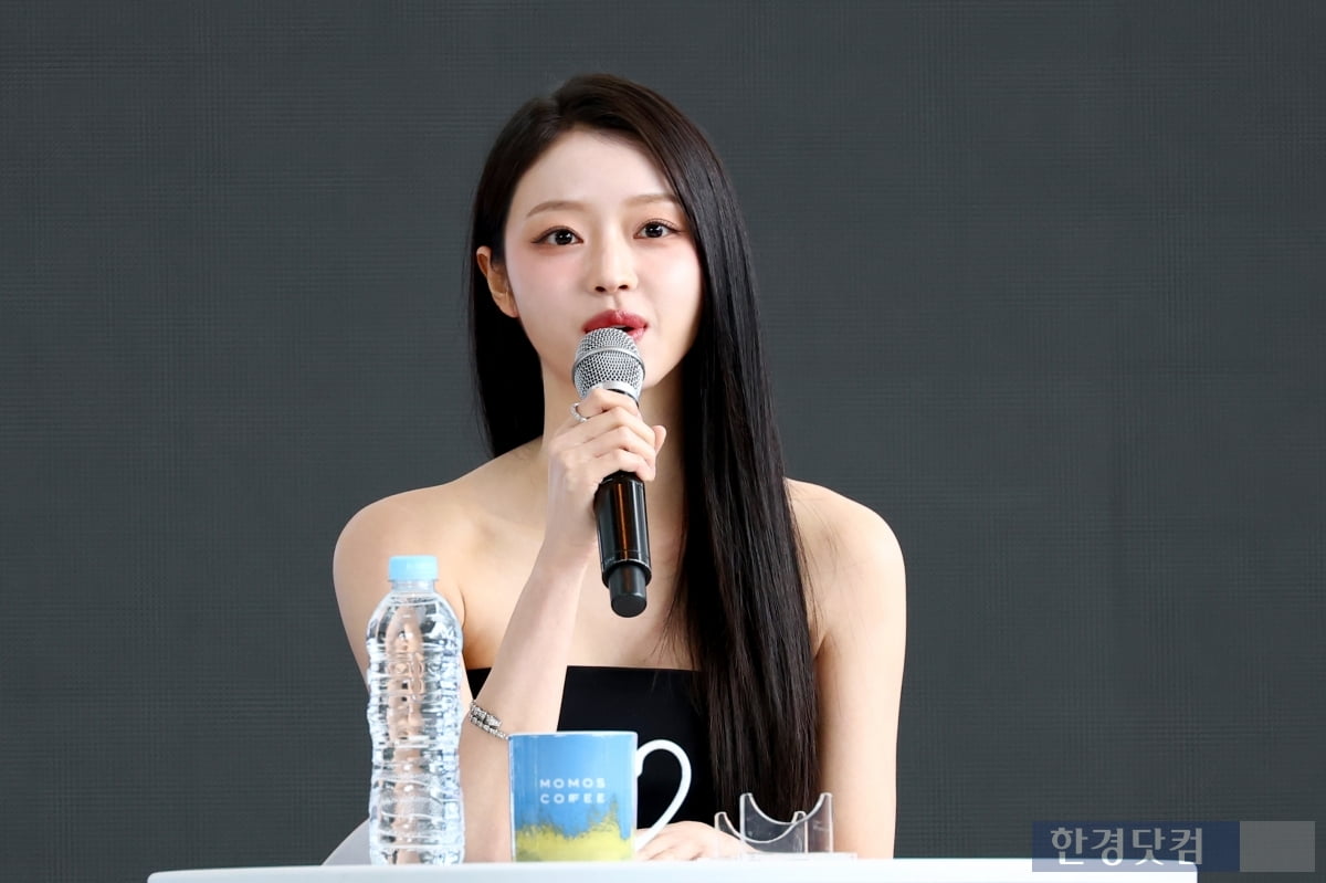 [포토] 유아, '인형보다 더 인형 같네~'