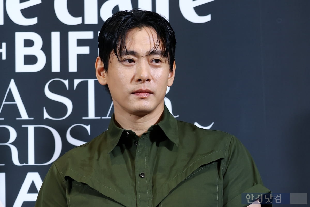 [포토] 유태오, '멋진 모습에 시선강탈'