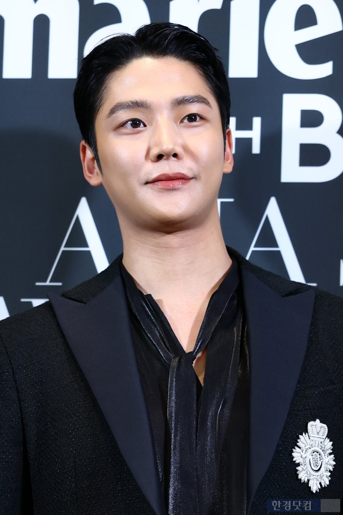 [포토] 로운, '멋진 모습에 팬들 심쿵'