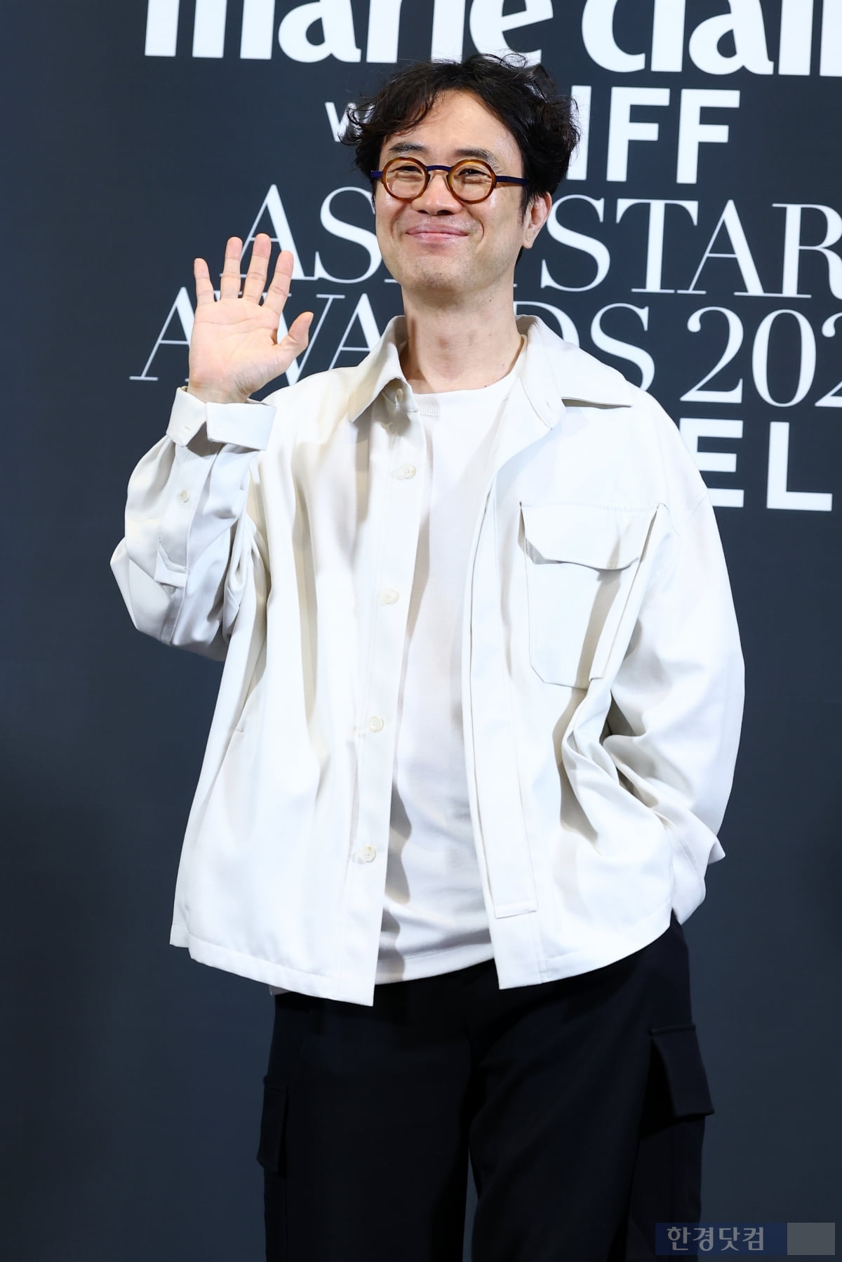 [포토] 민규동 감독, '멋진 손인사~'