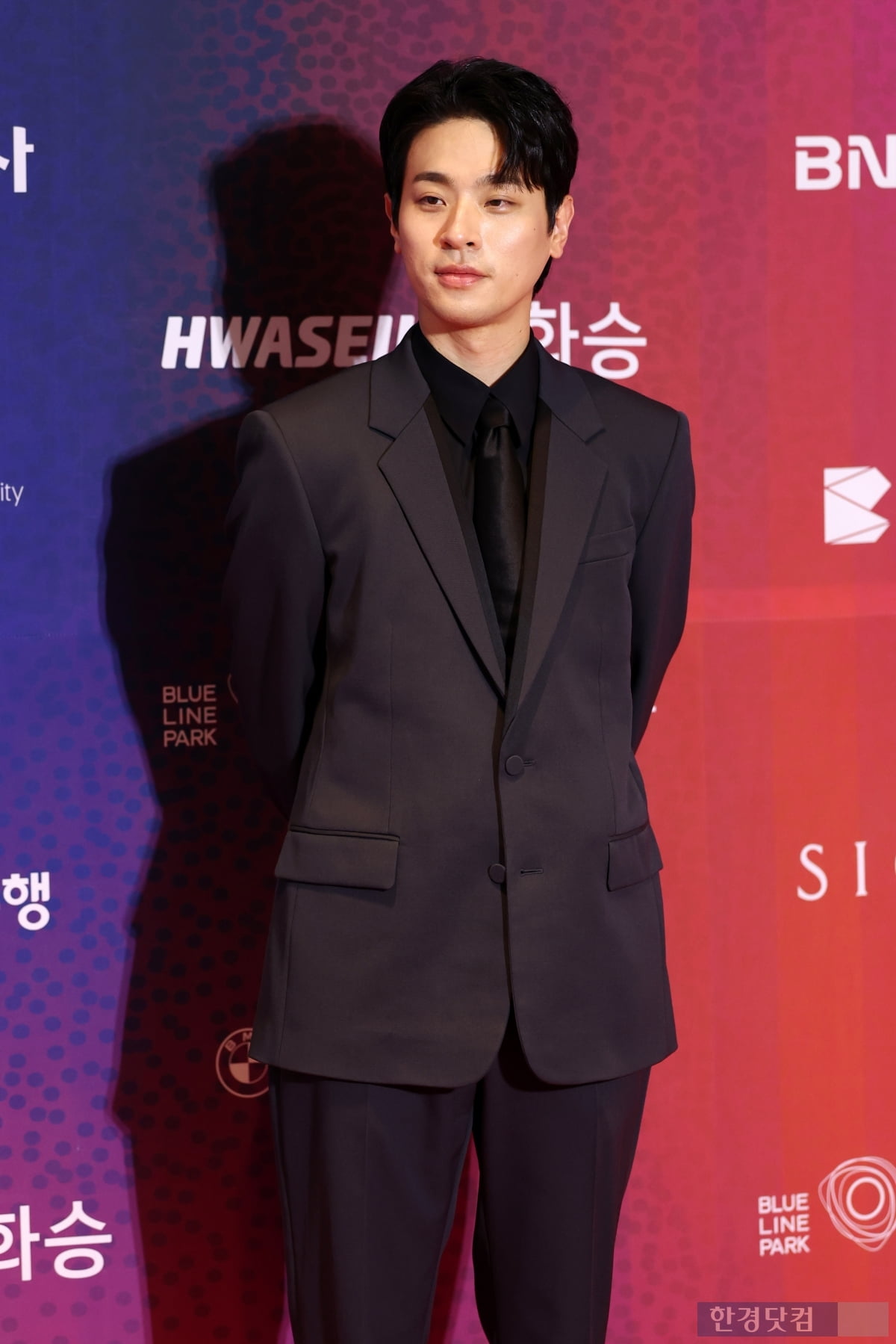 [포토] 박정민, '멋지게 슈트 입고~'