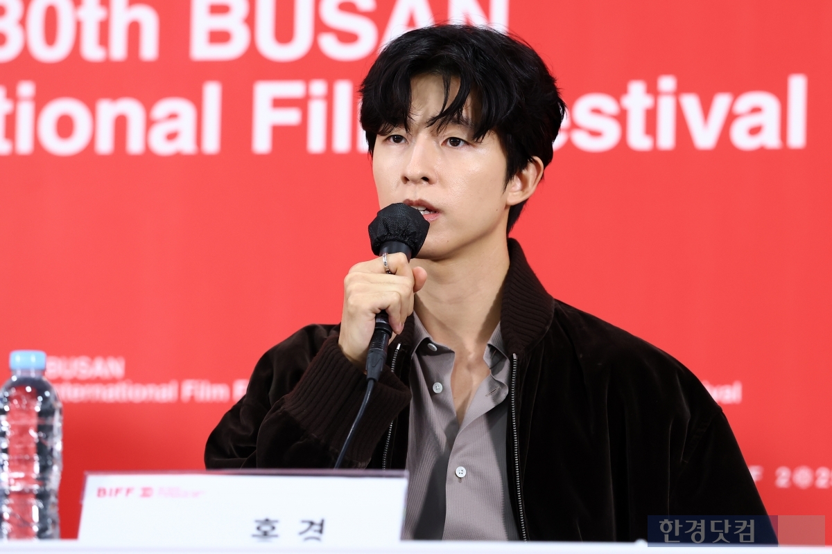 [포토] 홍경, '멋진 모습에 눈길'