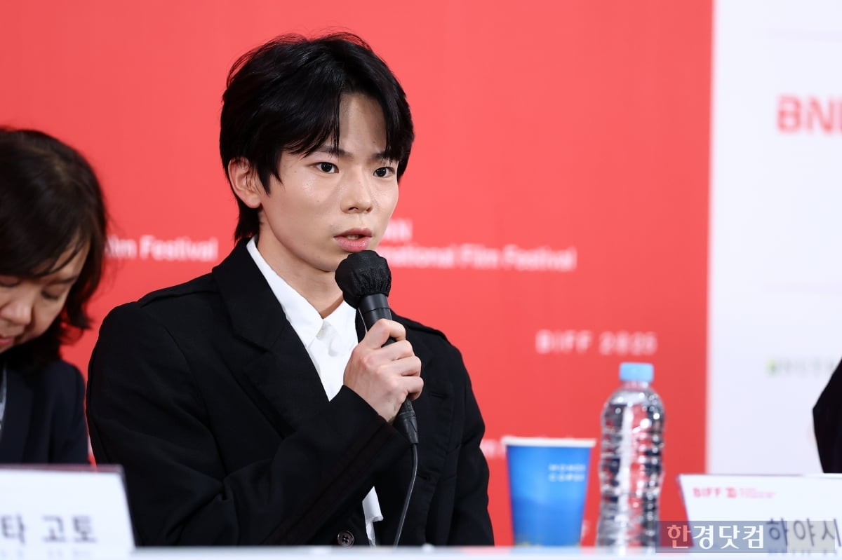 '어리석은 자는 누구인가' 감독 "깨끗한 나라 일본? 내부적으로 빈곤 허덕여" [BIFF]