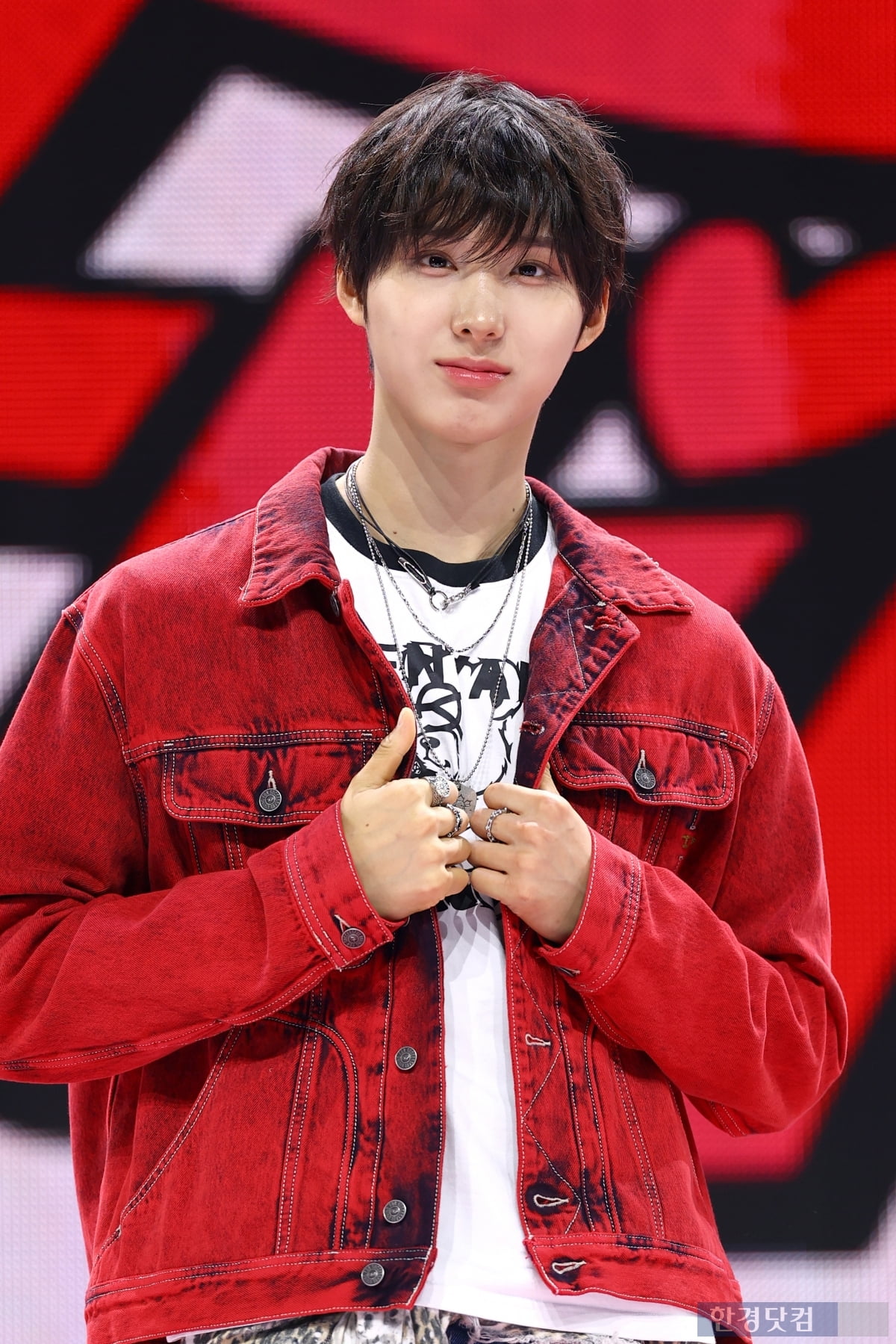 [포토] 킥플립 주왕, '팬들에게 보내는 하트~'