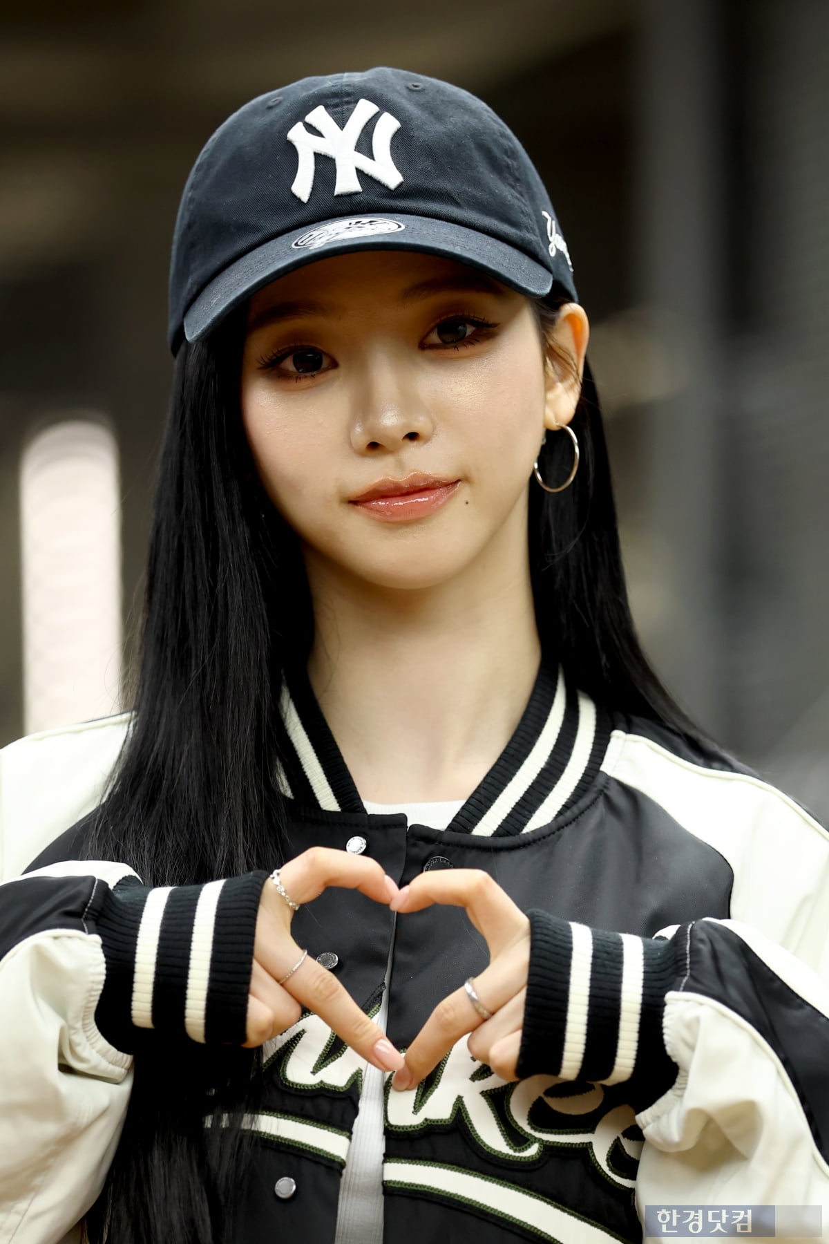 [포토] 카리나, '이 미모에 반하지 않을 사람 있나요~'