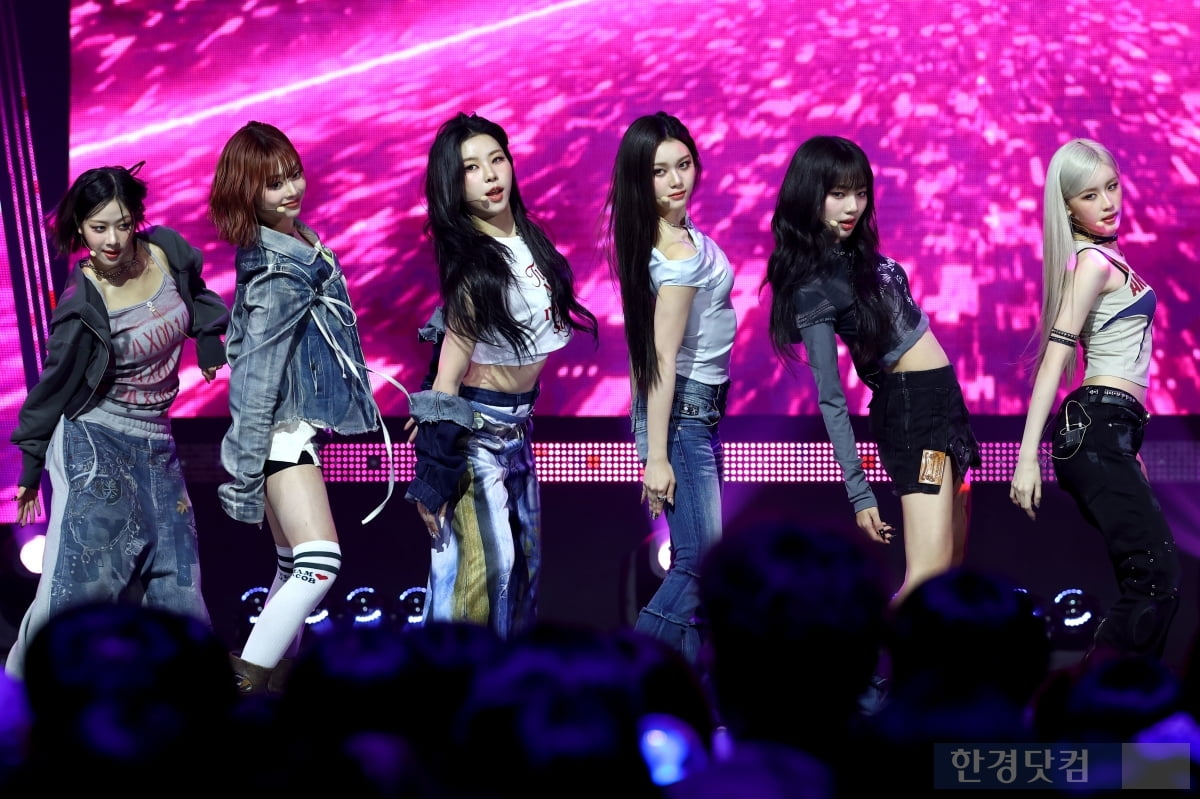 [포토] 젠블루, '눈길 사로잡는 강렬한 모습'