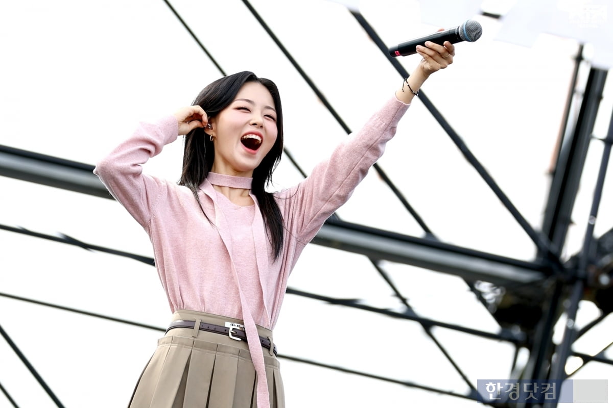 [ATA 포토] 흰, '보는 사람 기분 좋아지는 즐거운 무대'