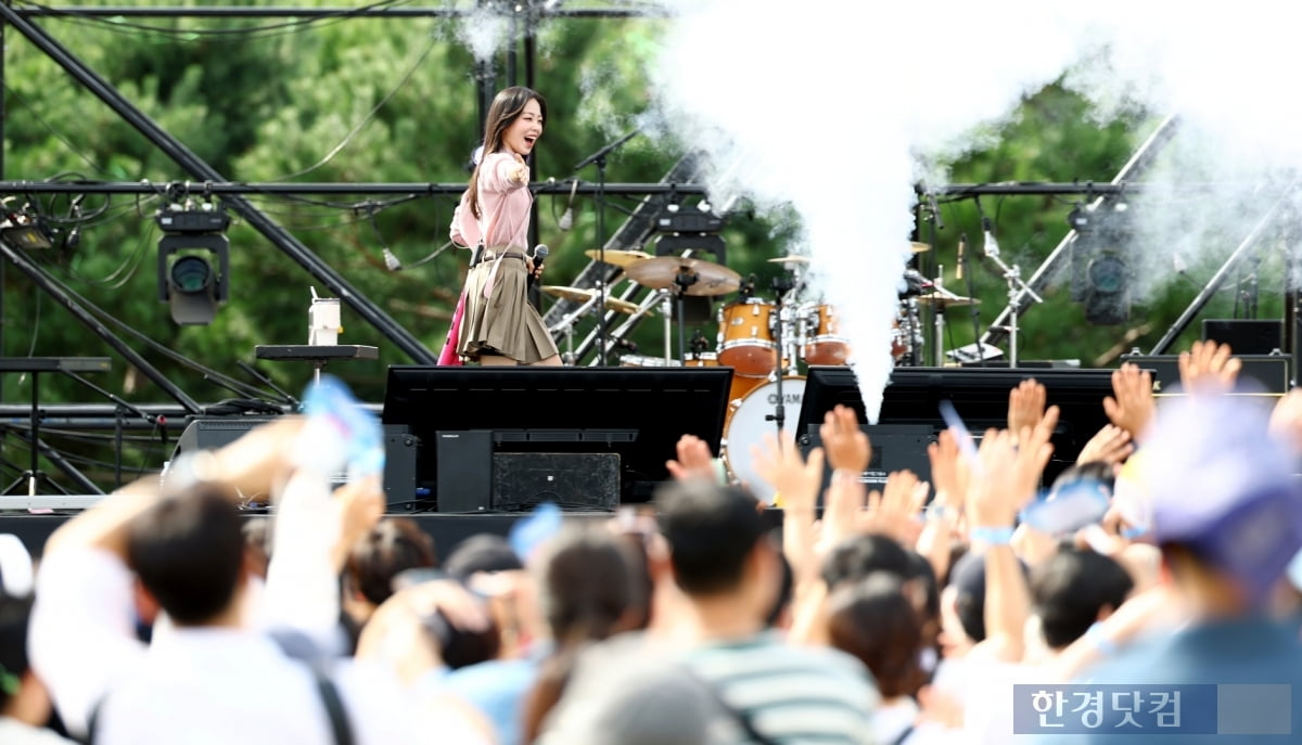 [ATA 포토] 흰, '보는 사람 기분 좋아지는 즐거운 무대'