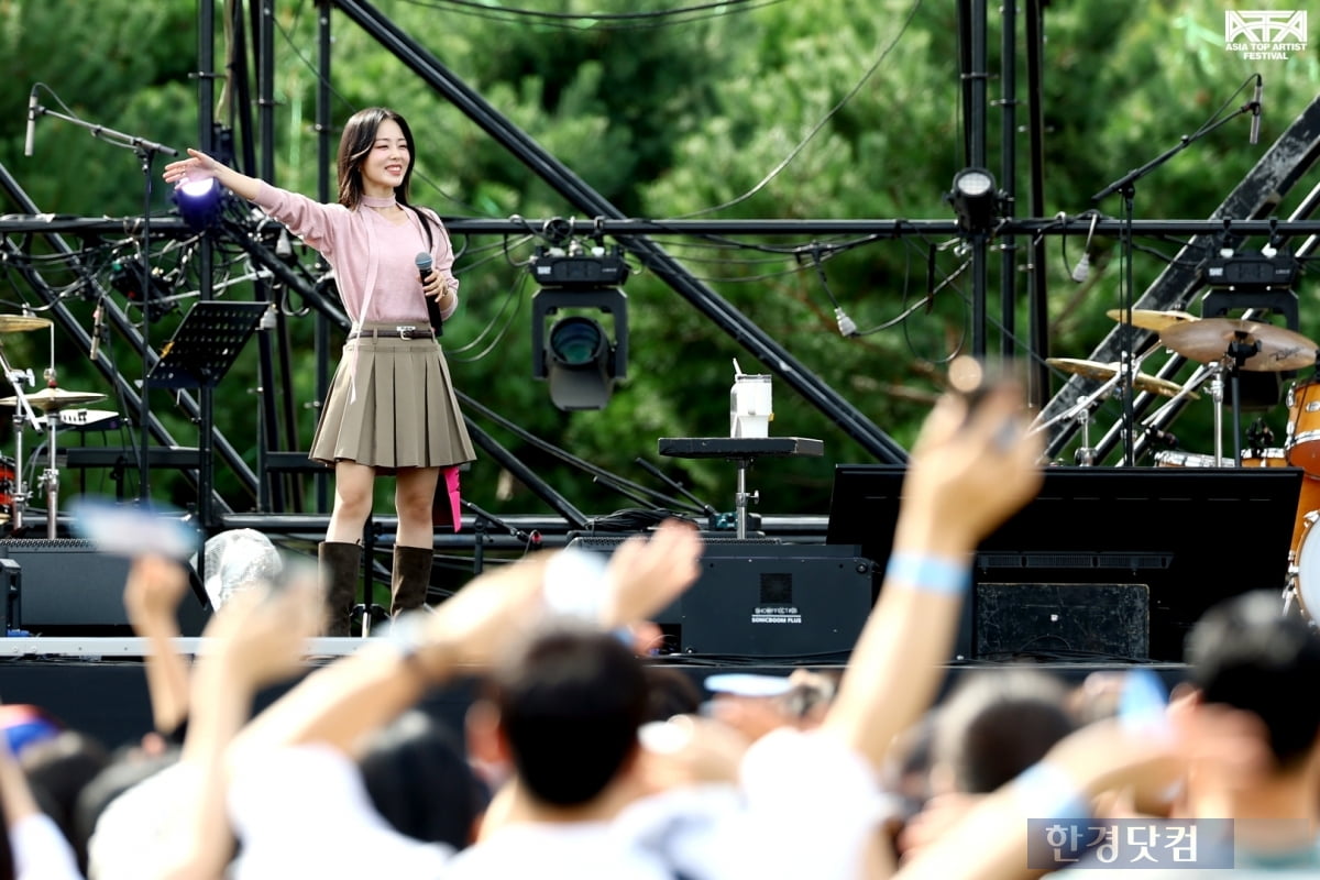 [ATA 포토] 흰, '보는 사람 기분 좋아지는 즐거운 무대'