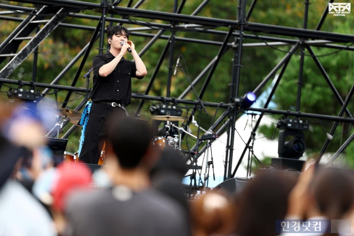 [ATA 포토] 황가람, '밤하늘에 빛나는 별 같은 무대'