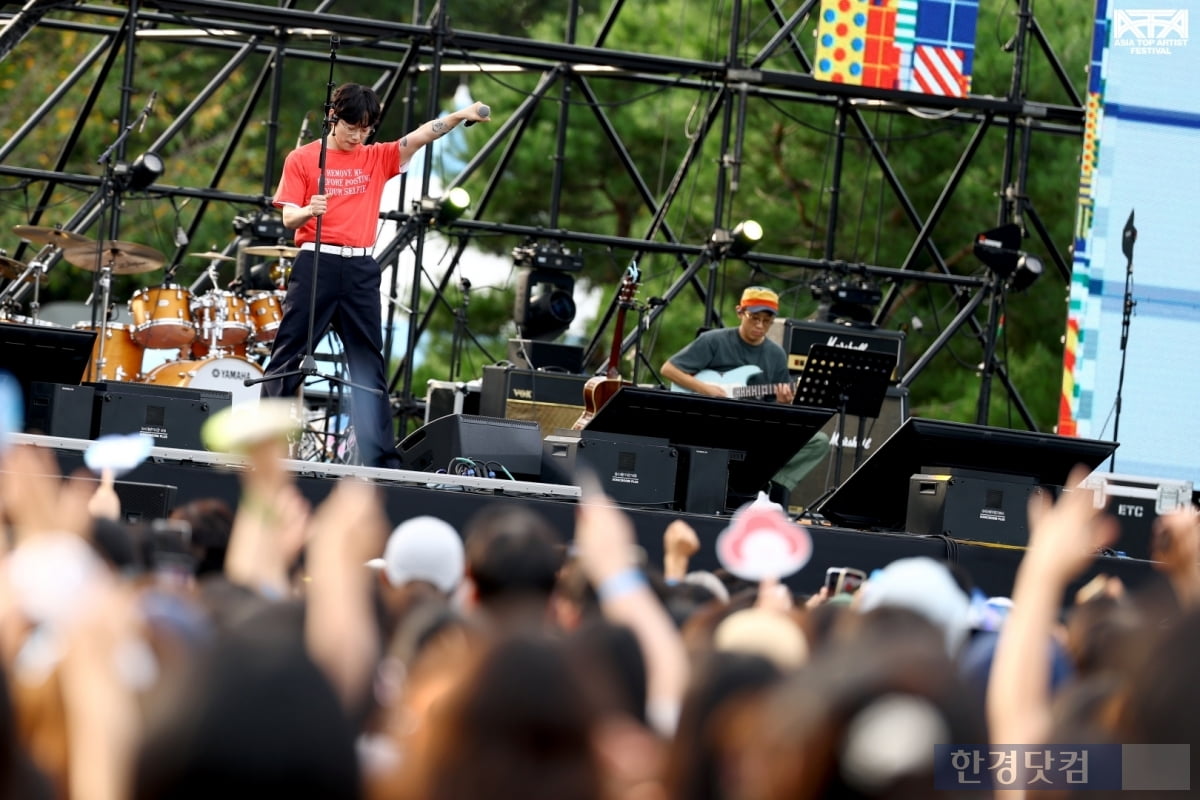 [ATA 포토] 십센치, '어깨 들썩여지는 멋진 공연'