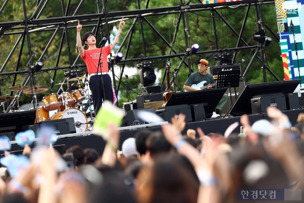 [ATA 포토] 십센치, '어깨 들썩여지는 멋진 공연'