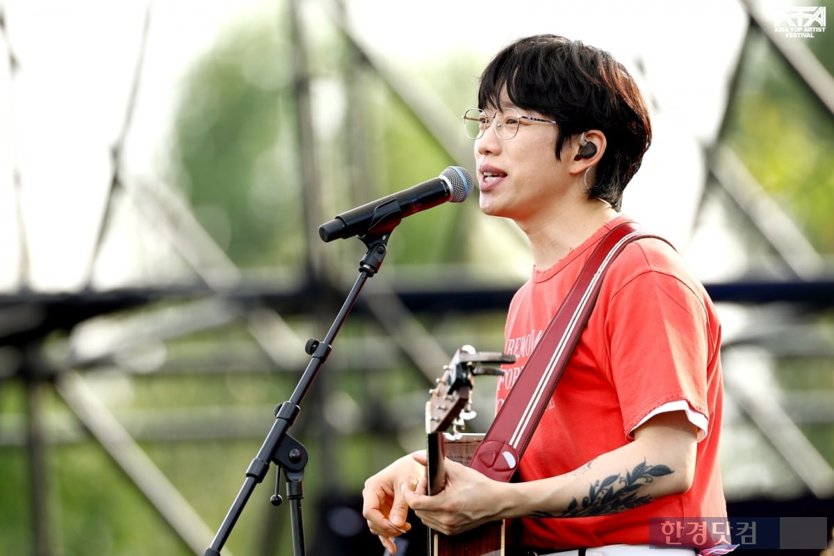 [ATA 포토] 십센치, '어깨 들썩여지는 멋진 공연'