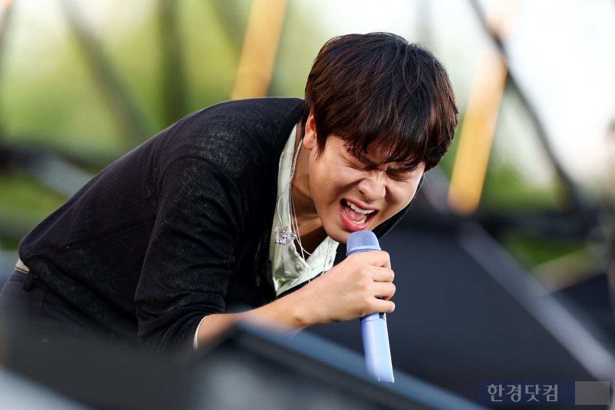 [ATA 포토] 이무진, '한 편의 청춘만화 같은 무대'