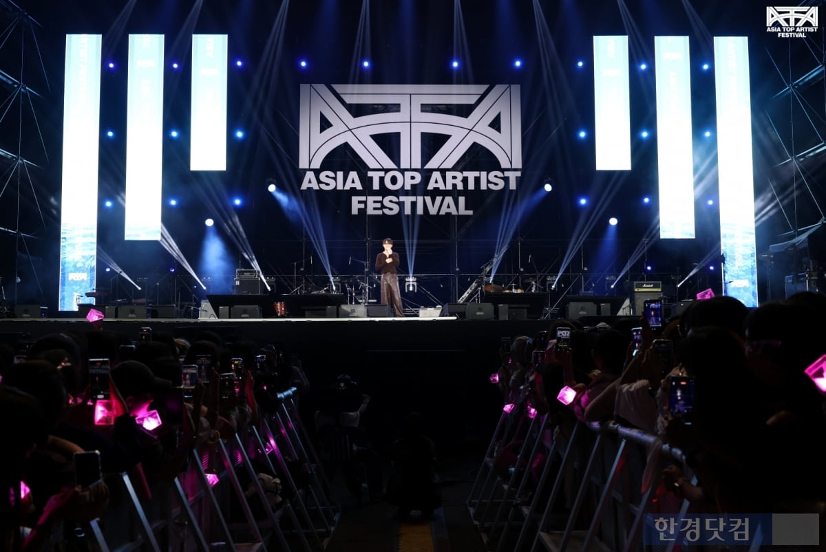 [ATA 포토] 김준수, '가을밤을 수놓은 화려한 무대'