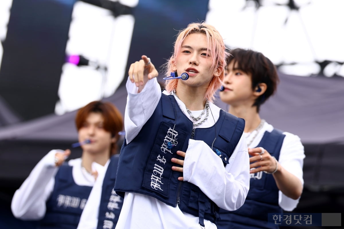 [ATA 포토] 뉴비트, '파워 넘치는 퍼포먼스에 시선강탈'