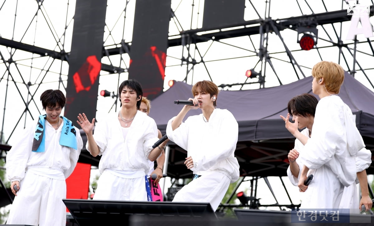 [ATA 포토] 82MAJOR, '지축을 흔드는 파워풀만 무대'