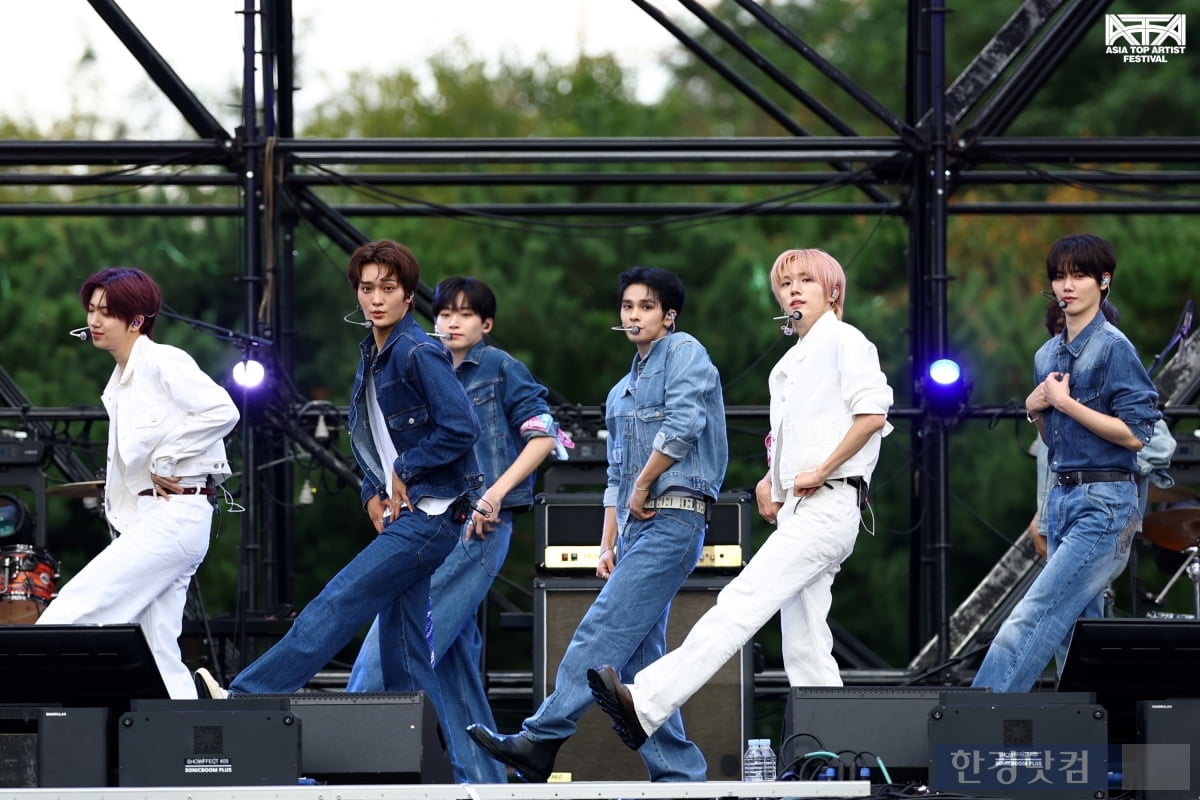 [ATA 포토] 크래비티, '청량함 한도초과'