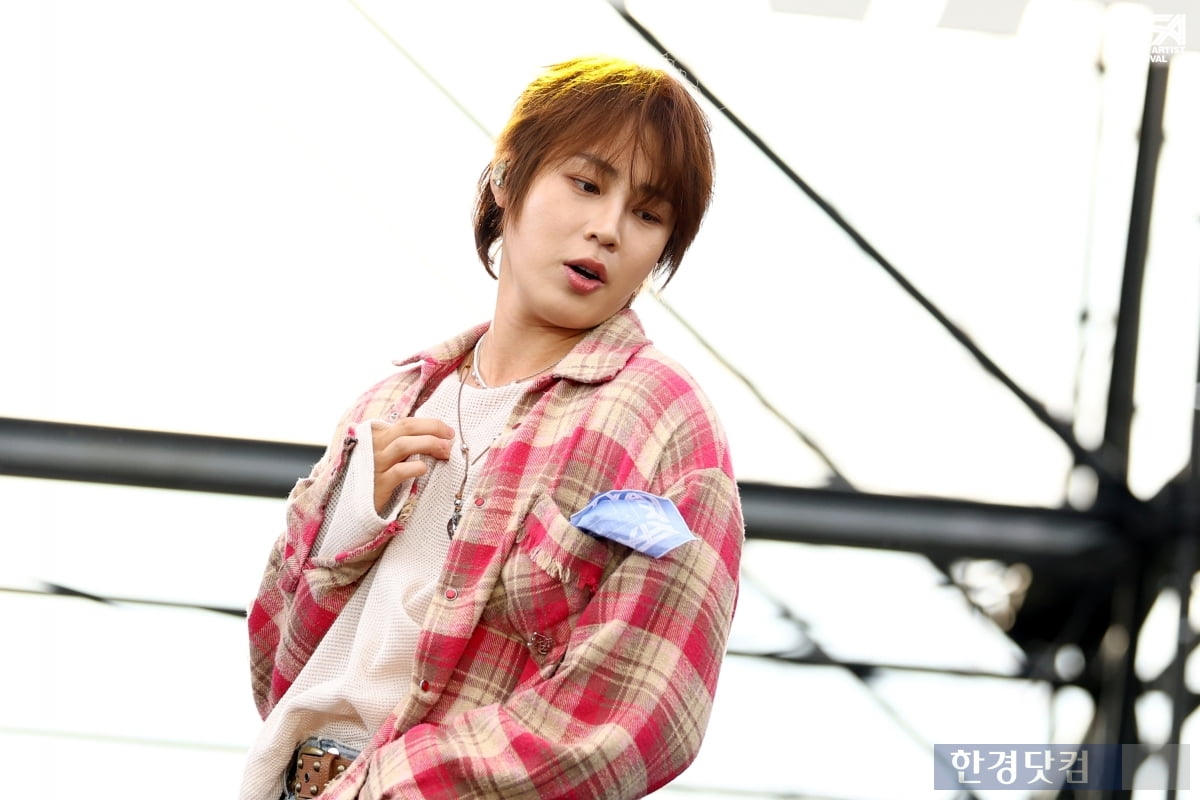 [ATA 포토] 하성운, '따사로운 햇살 아래서 멋지게~'