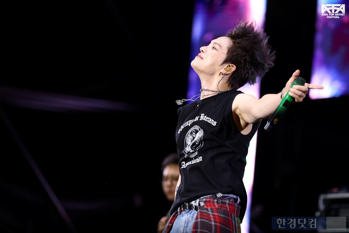 [ATA 포토] 김재중, '아타페 마무리를 장식하는 폭발적인 무대'