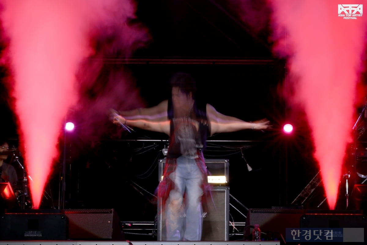 [ATA 포토] 김재중, '아타페 마무리를 장식하는 폭발적인 무대'