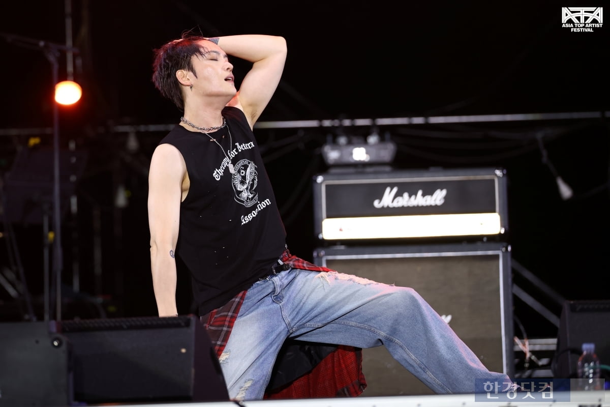 [ATA 포토] 김재중, '아타페 마무리를 장식하는 폭발적인 무대'