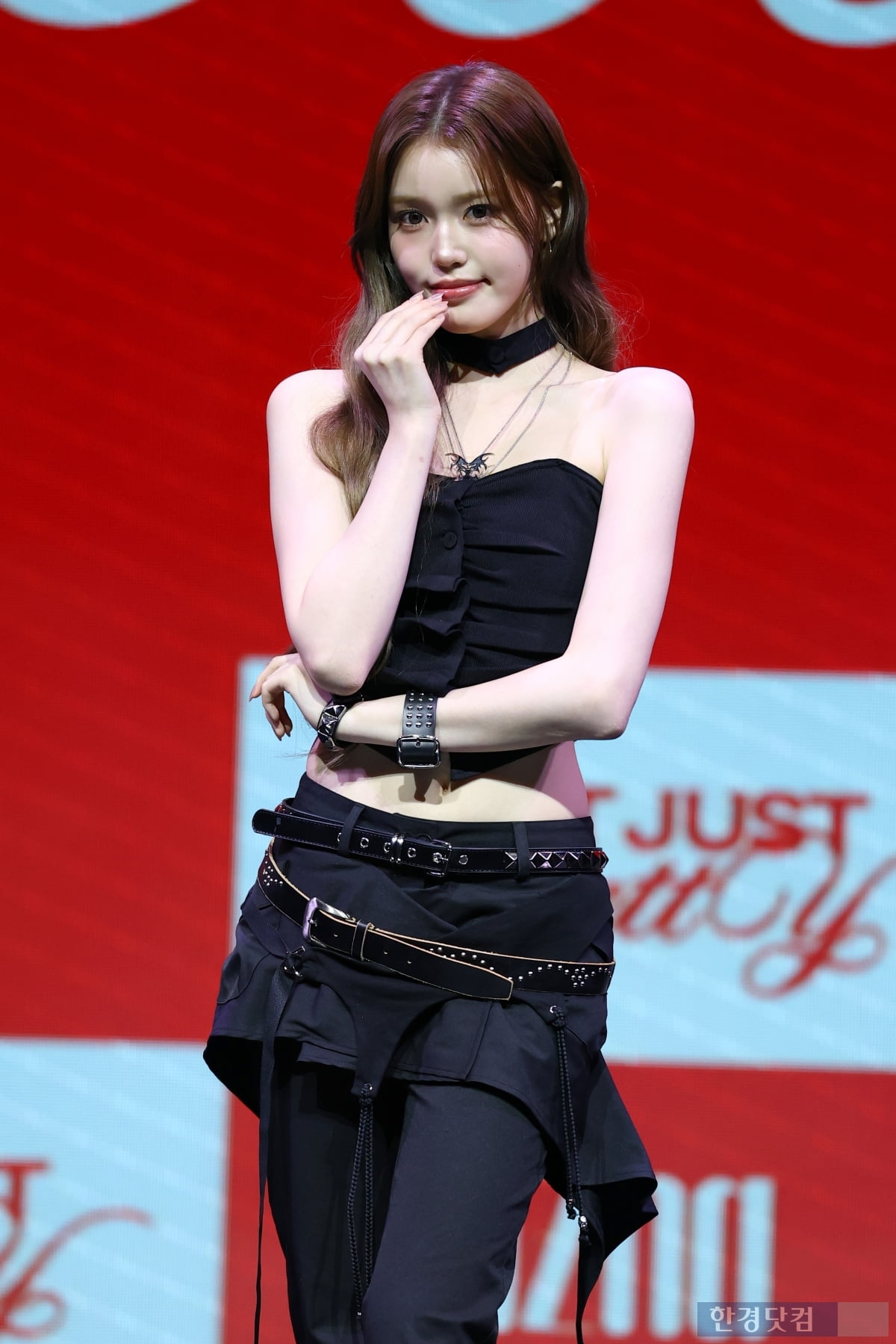 [포토] 이즈나 정세비, '눈부신 비주얼 뽐내는 막내'