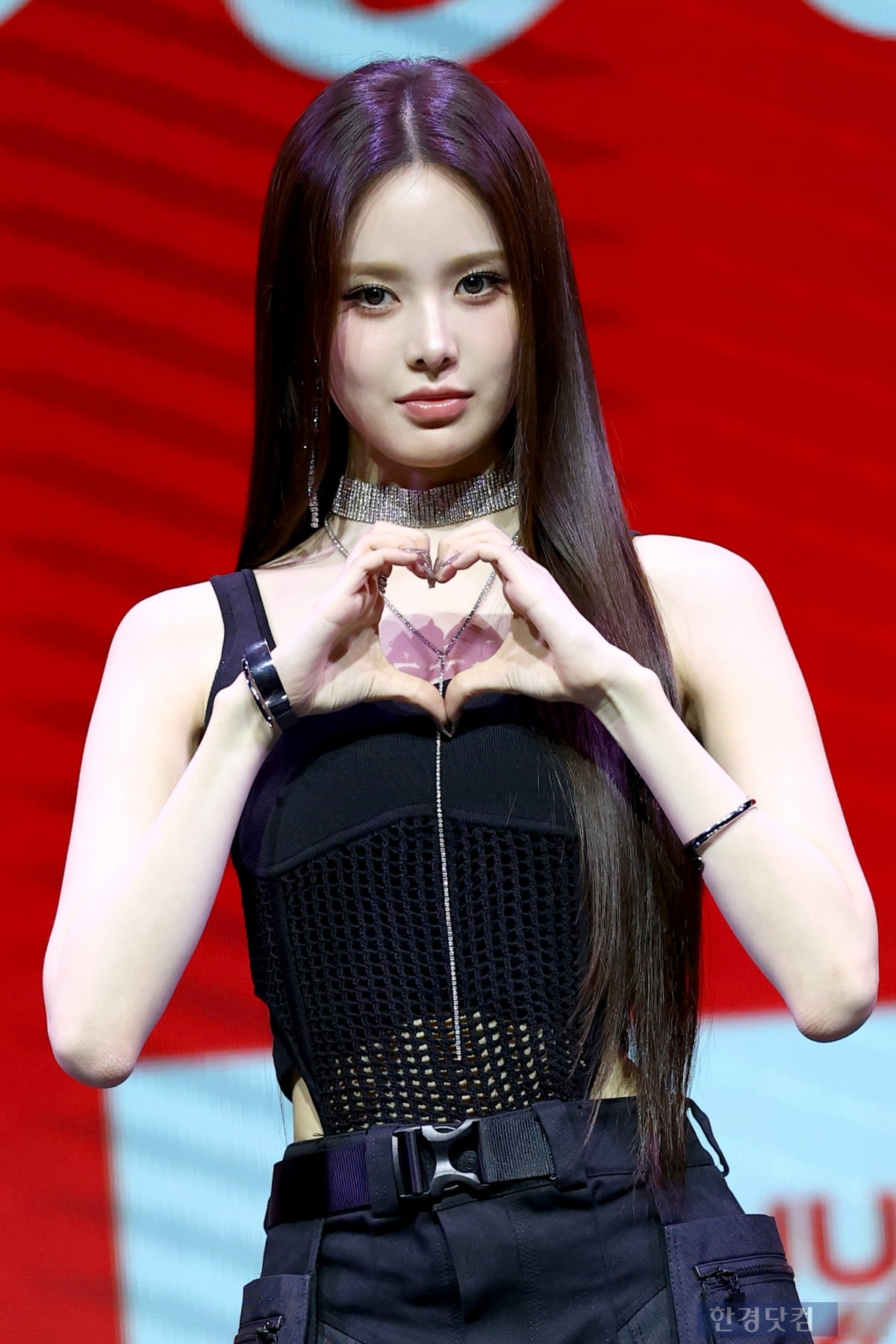 [포토] 이즈나 방지민, '눈길 사로잡는 매혹적인 눈빛'