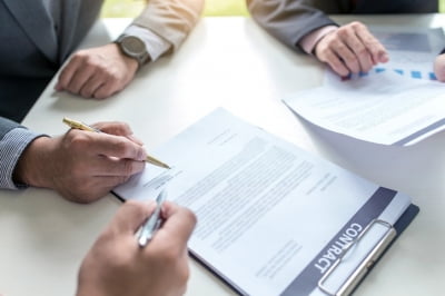 M&A 시장 뒤흔든 대법원…MAC 조항이 계약 판 바꾼다[서보미의 VC/M&A 인사이드아웃]