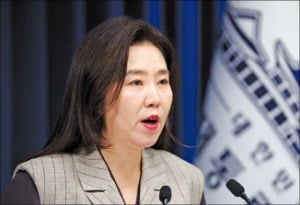 與 '조희대 사퇴론'에 대통령실 "원칙적 공감" → "입장 없다"