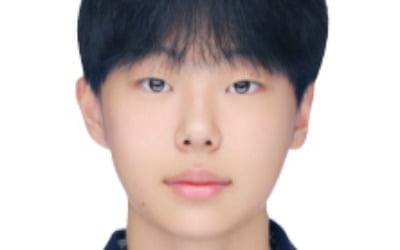 [생글기자 코너] 교실 내 스마트폰, 금지보단 올바른 활용을