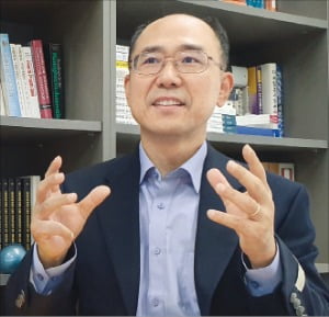 위정현 "주 52시간의 역설…국내 게임업계, 과로 줄이려다 '그림자 노동'만 늘었다"